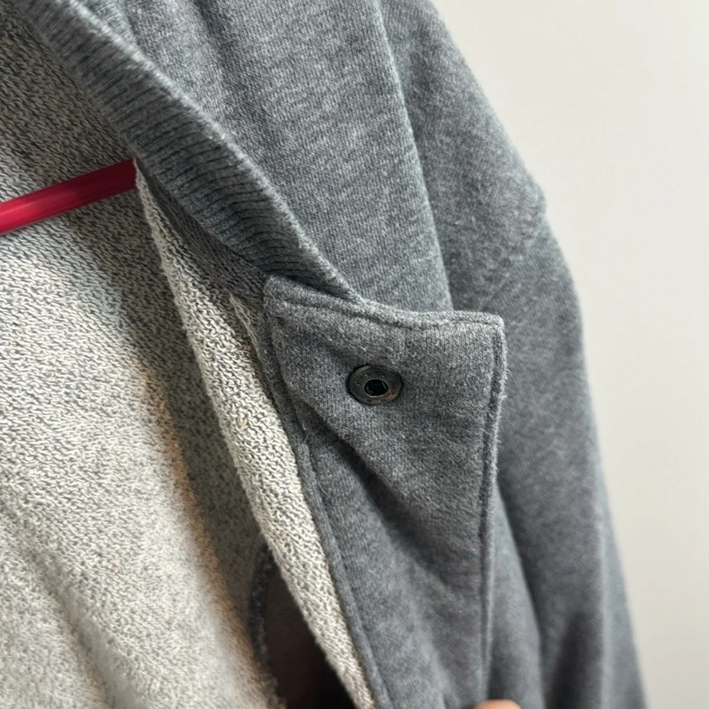 Goodfellow Button Down Sweatshirt Size M - Picture 3 of 4